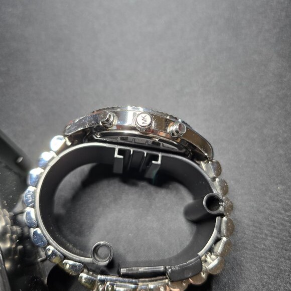 Michael Kors Chronograph Watch - Picture 4 of 5